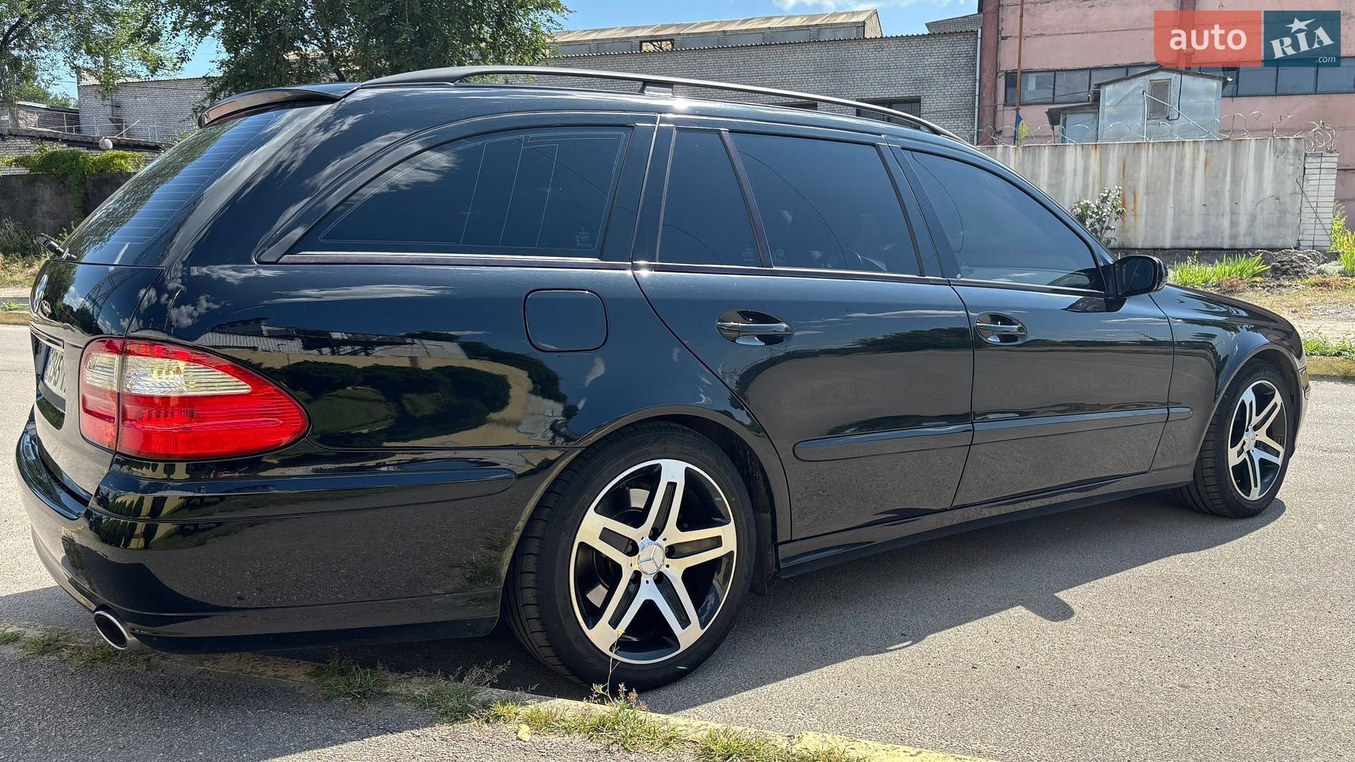 Mercedes-Benz E-Class 2005 VIN WDB2112421A801514 фото оголошення 3 з 15