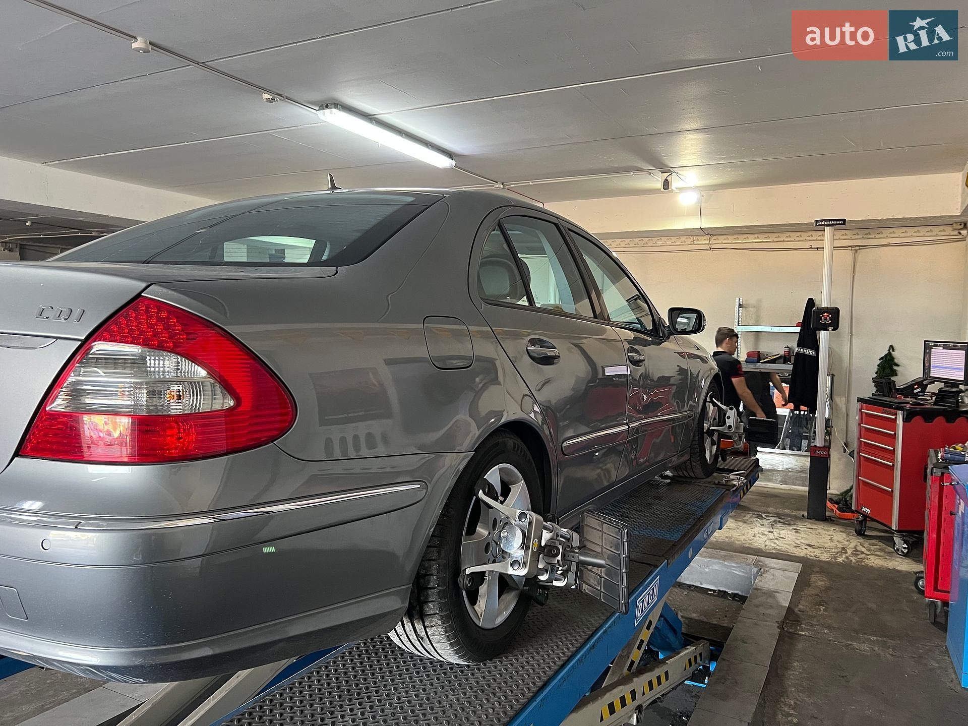 Mercedes-Benz E-Class 2008 VIN WDB2110081B364588 фото оголошення 13 з 14