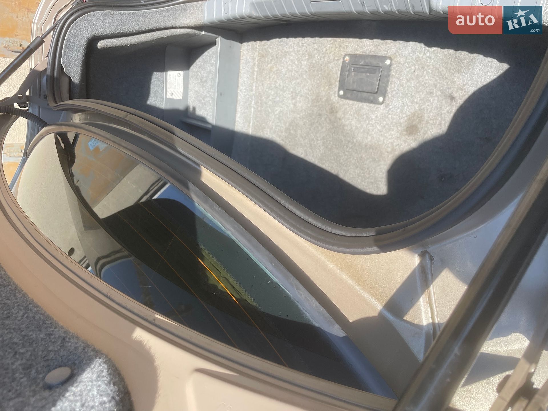 BMW 3 Series 2006 VIN WBAVA51090KR97211 фото оголошення 17 з 33
