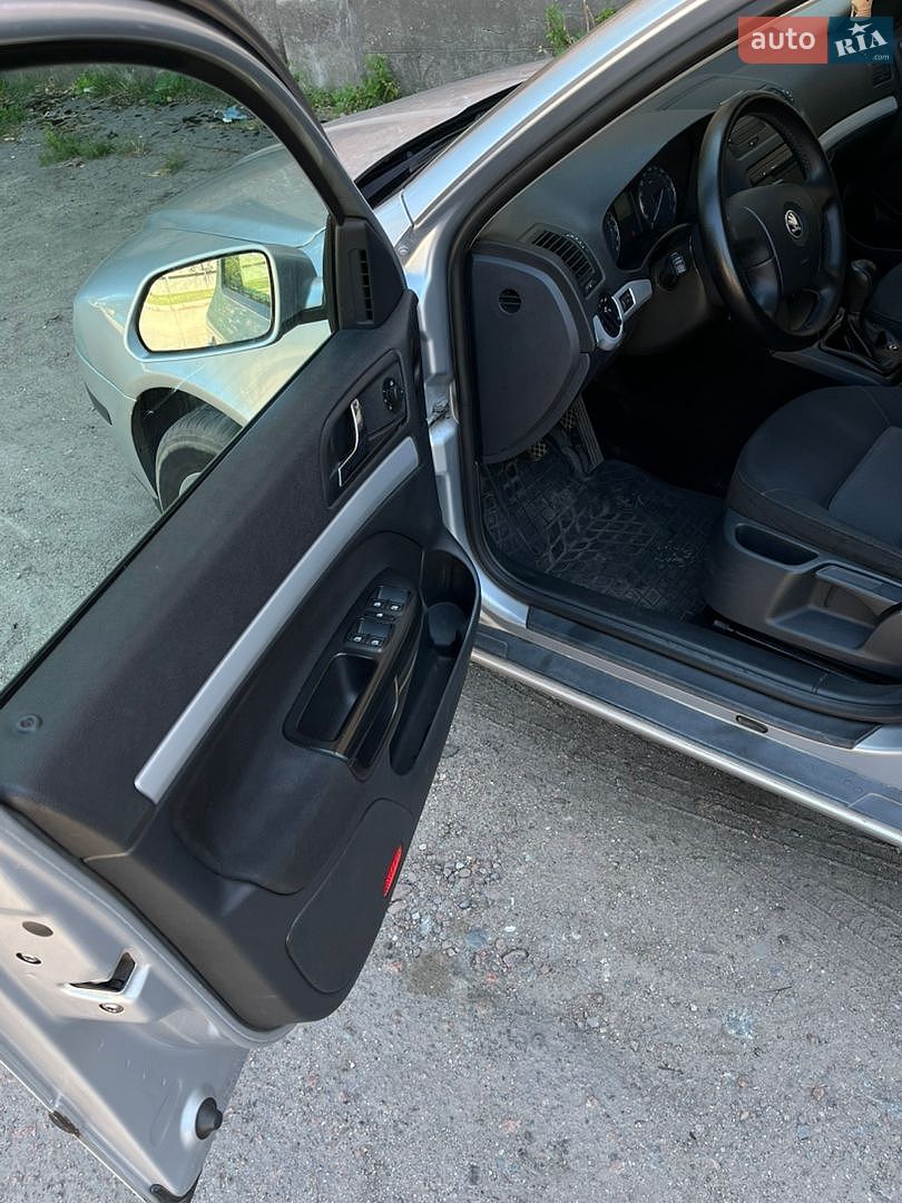 Skoda Octavia 2008 VIN Y6UCA41Z88B159038 фото оголошення 15 з 22