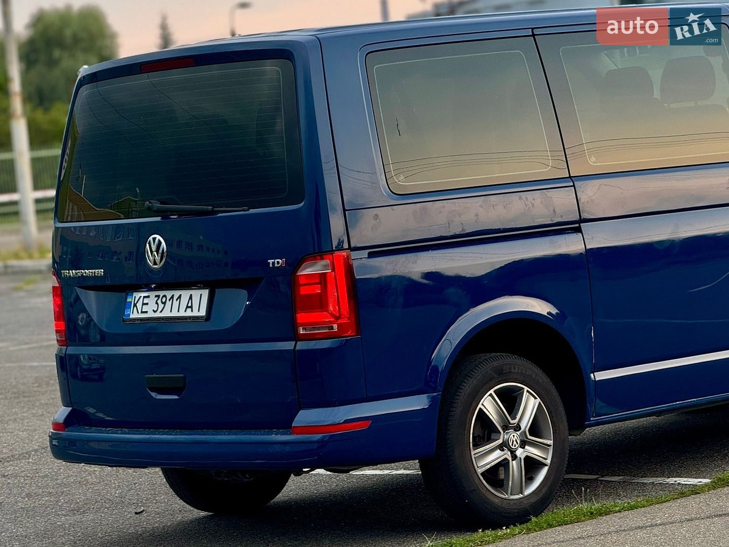 Volkswagen Transporter 2016 VIN WV2ZZZ7HZHH026582 фото оголошення 2 з 37
