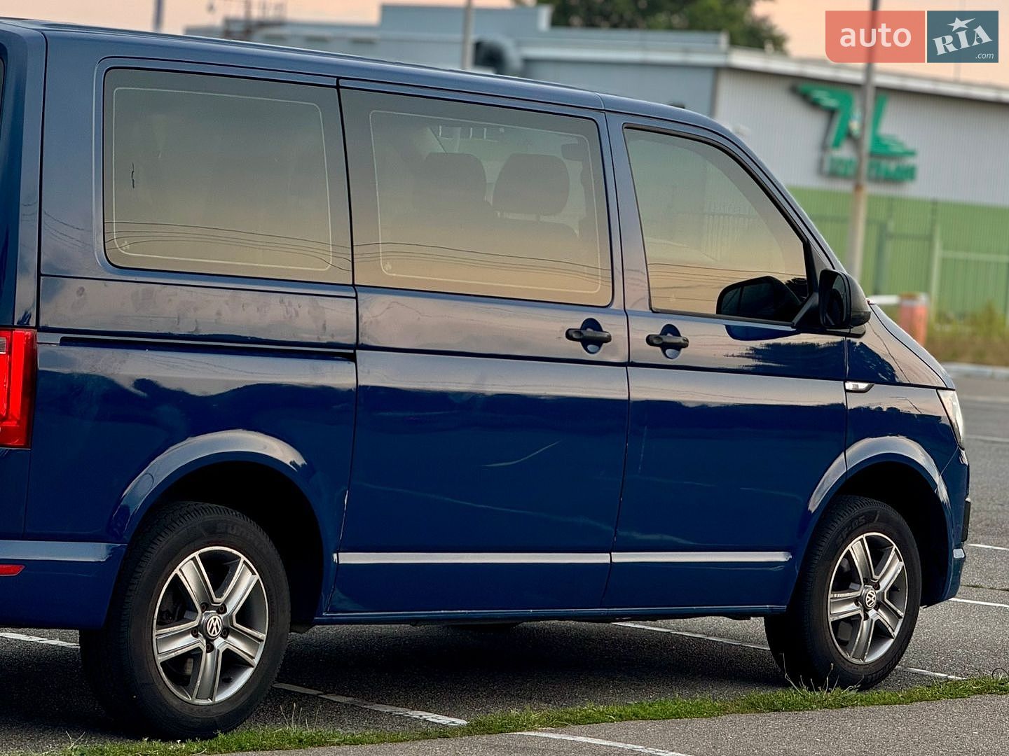 Volkswagen Transporter 2016 VIN WV2ZZZ7HZHH026582 фото оголошення 4 з 37