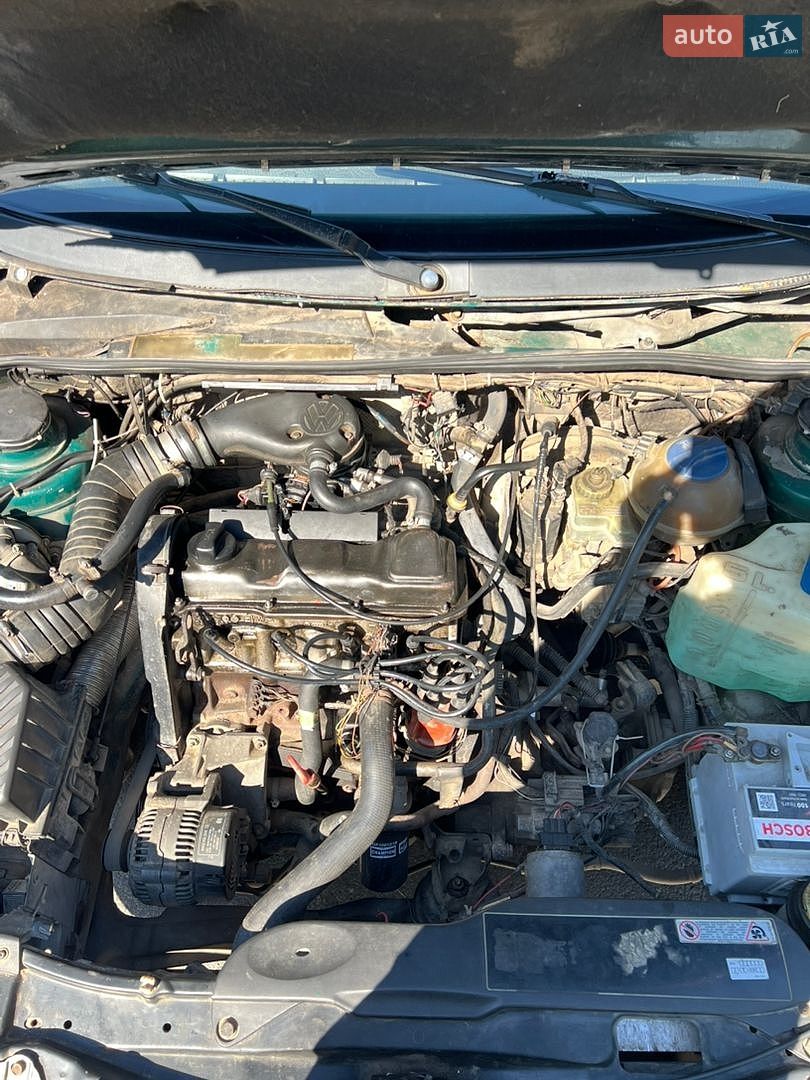 Volkswagen Passat 1994 VIN WVWZZZ3AZRE047494 фото оголошення 16 з 19