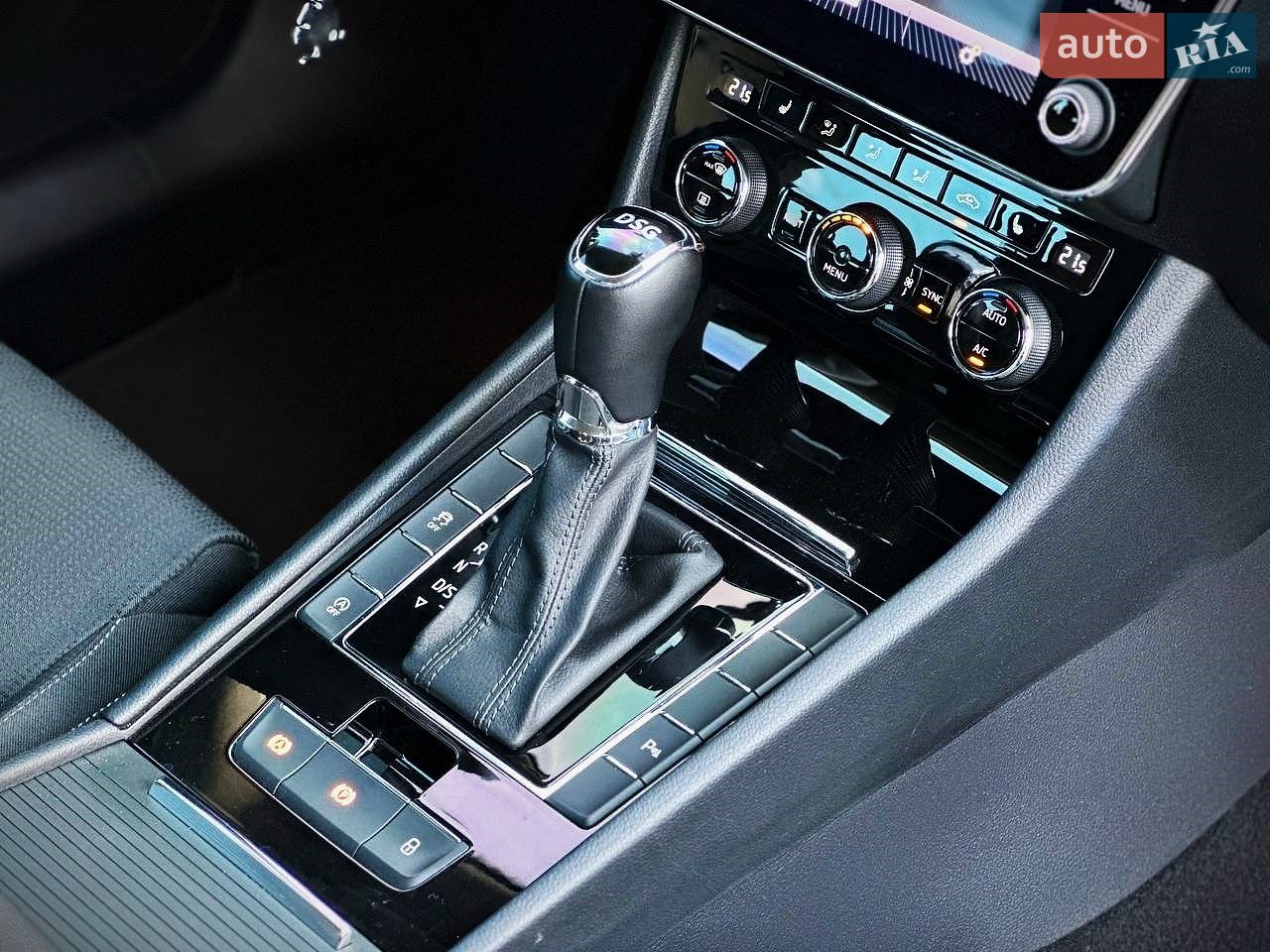 Skoda Superb 2019 VIN TMBAJ6NP4KB300223 фото оголошення 41 з 48
