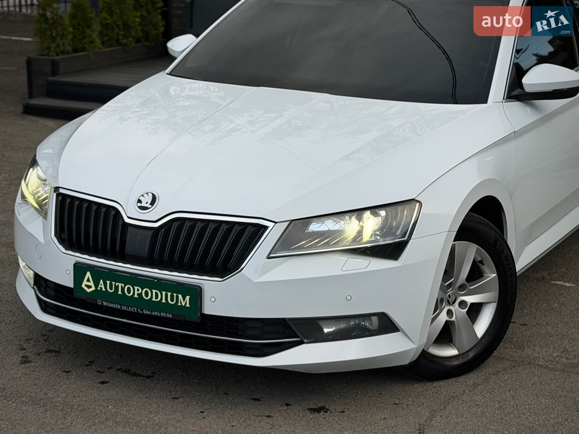 Skoda Superb 2019 VIN TMBAJ6NP4KB300223 фото оголошення 9 з 48