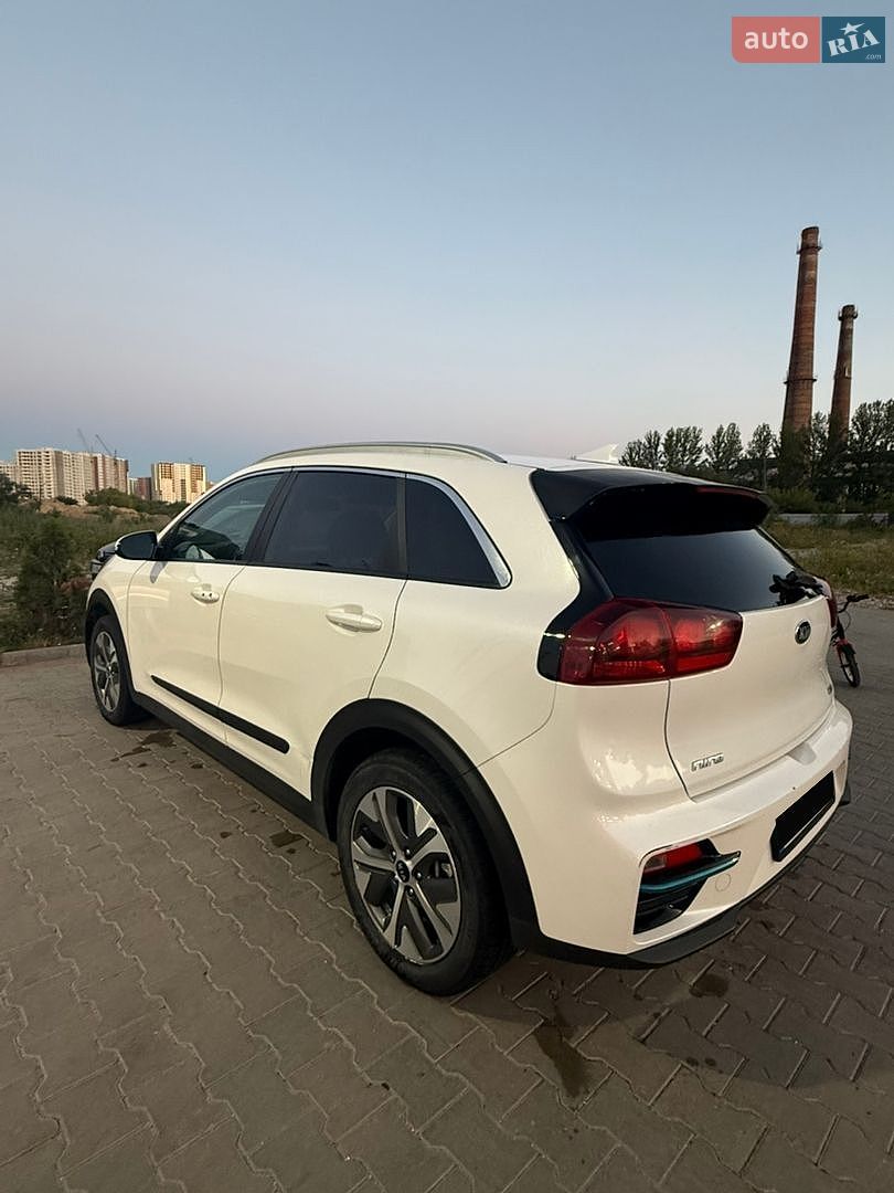 Kia Niro 2020 VIN KNDCC3LG5L5074908 фото оголошення 11 з 30
