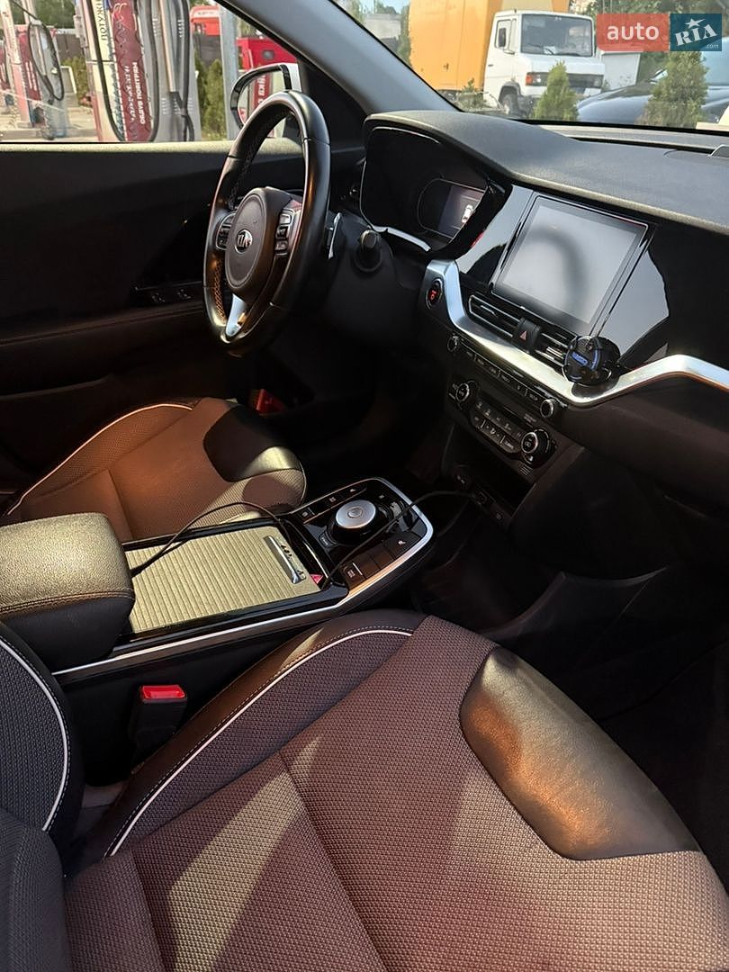 Kia Niro 2020 VIN KNDCC3LG5L5074908 фото оголошення 19 з 30
