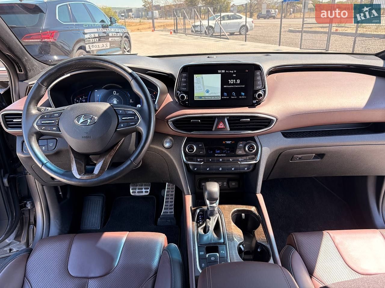 Hyundai Santa FE 2018 VIN KMHS581BBKU064365 фото оголошення 14 з 41