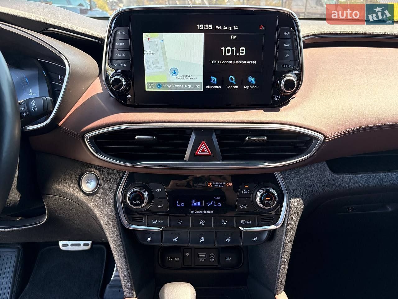 Hyundai Santa FE 2018 VIN KMHS581BBKU064365 фото оголошення 28 з 41