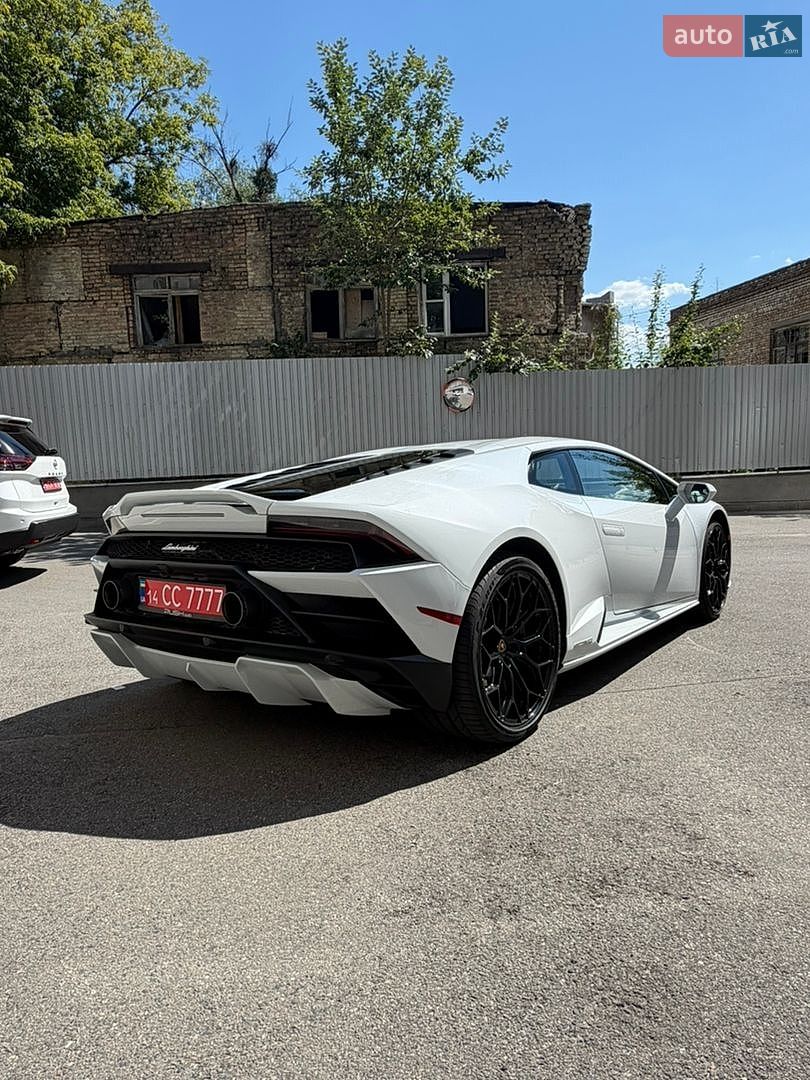 Lamborghini Huracan EVO 2021 VIN ZHWUF5ZF6MLA16836 фото оголошення 10 з 18