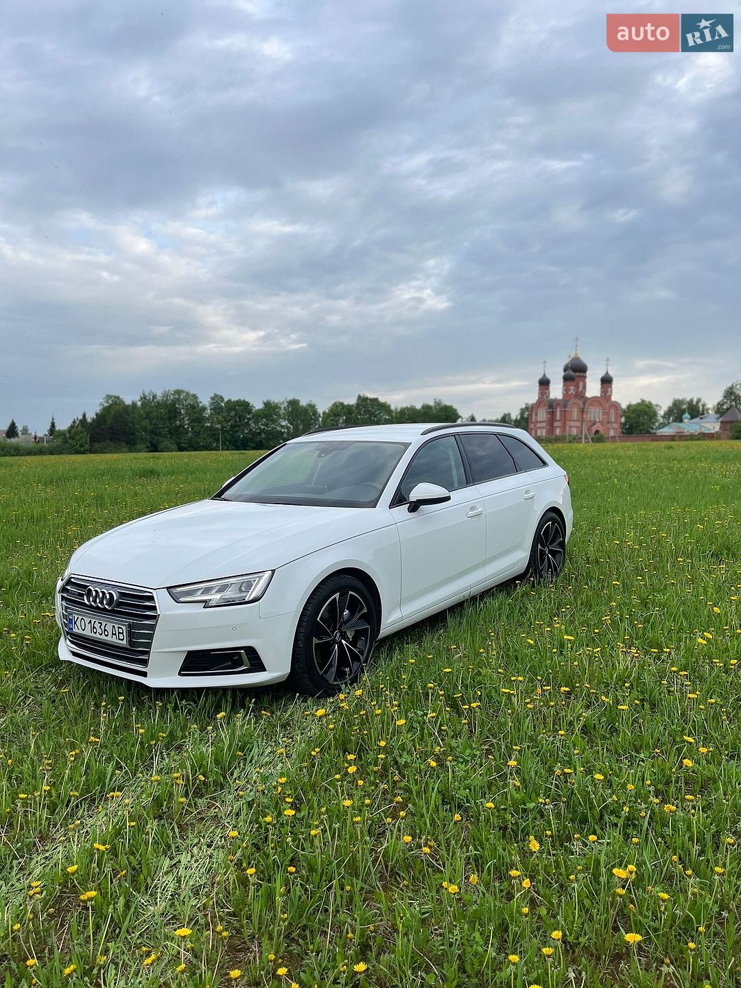 Audi A4 2018 VIN WAUZZZF48JA197049 фото оголошення 12 з 52