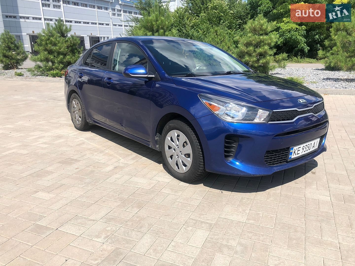 Kia Rio 2019 VIN 3KPA24AB4KE230172 фото оголошення 2 з 12