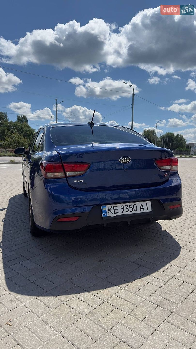 Kia Rio 2019 VIN 3KPA24AB4KE230172 фото оголошення 4 з 12