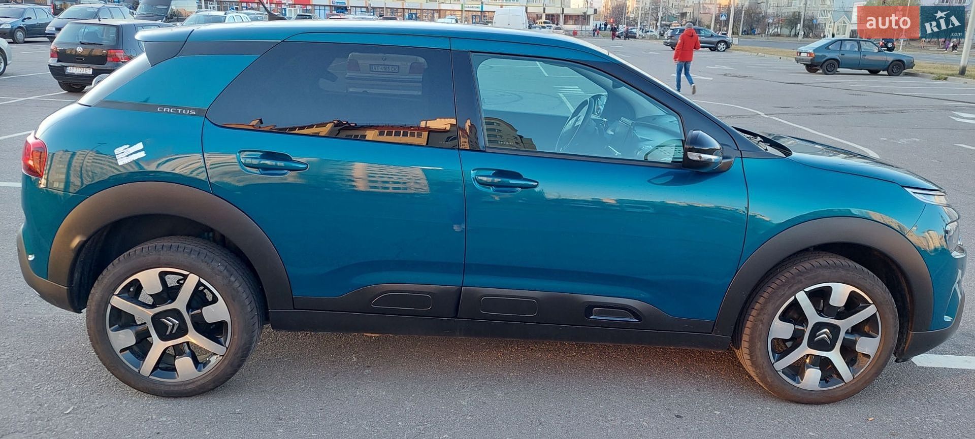 Citroen C4 Cactus 2019 VIN VF70BYHYJKE516464 фото оголошення 3 з 17