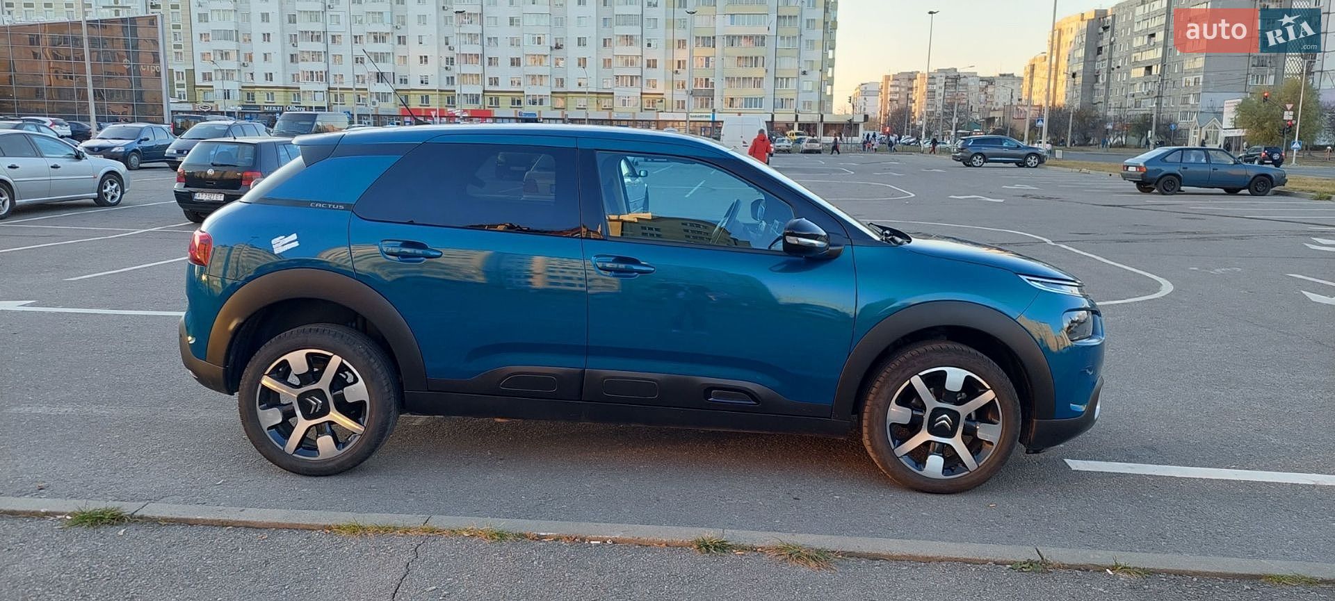 Citroen C4 Cactus 2019 VIN VF70BYHYJKE516464 фото оголошення 4 з 17