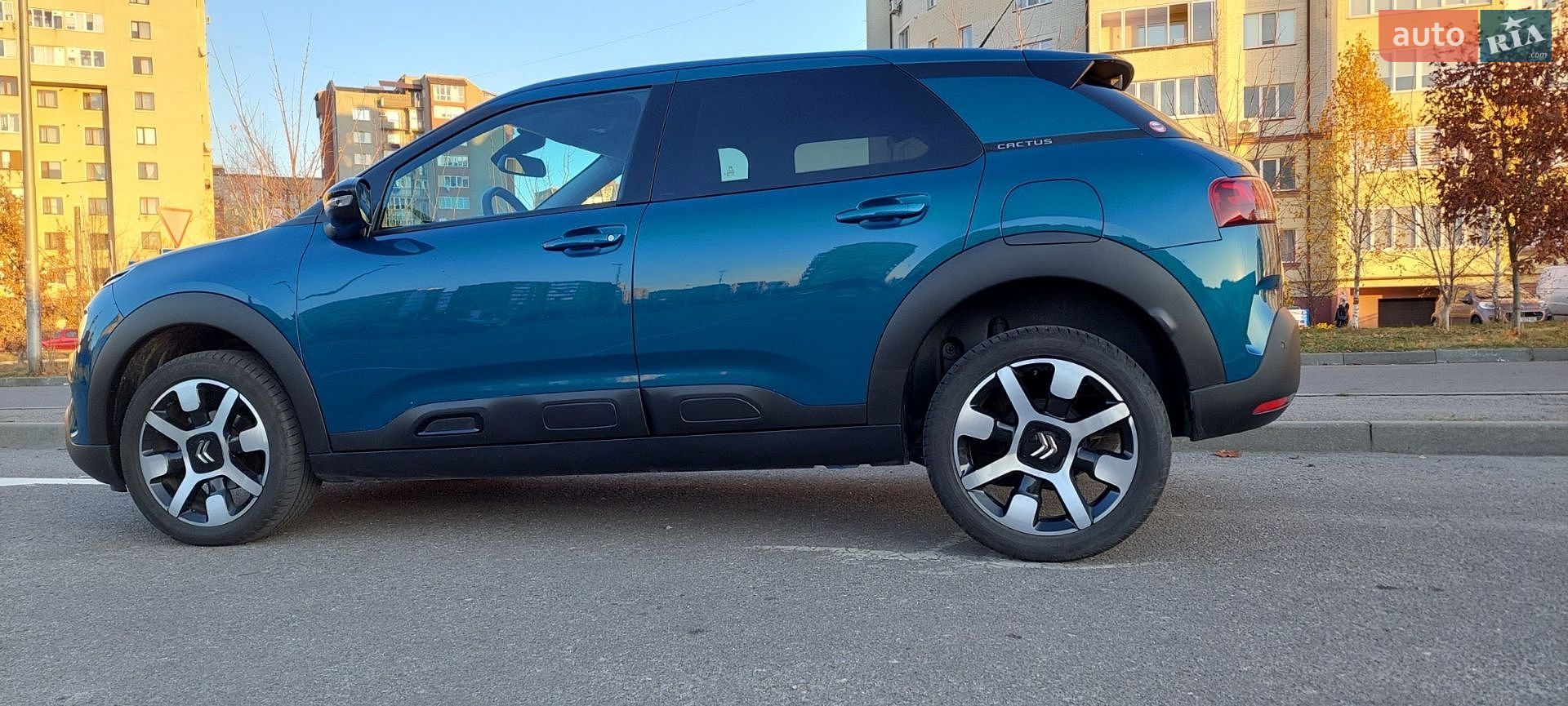 Citroen C4 Cactus 2019 VIN VF70BYHYJKE516464 фото оголошення 17 з 17