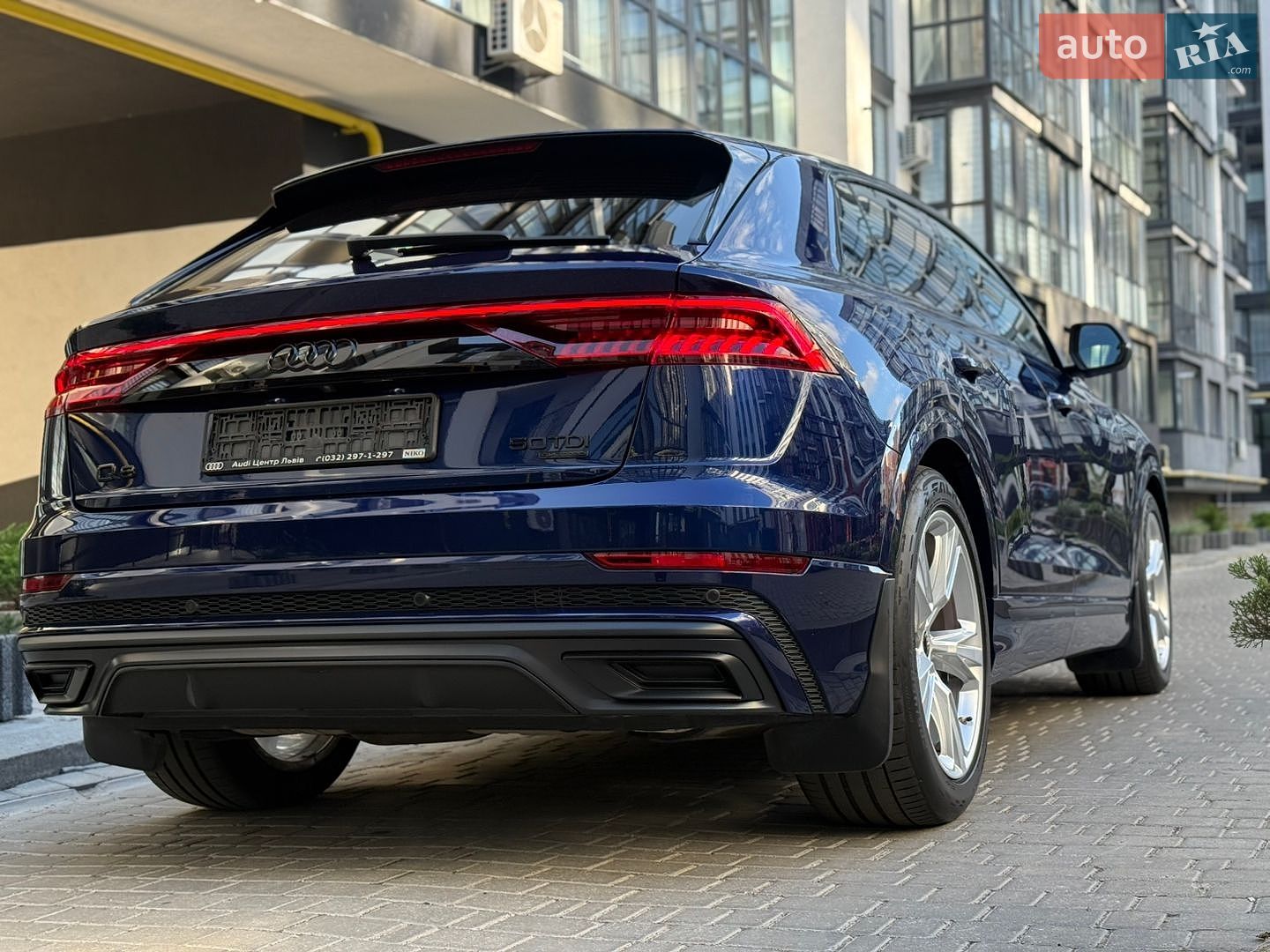 Audi Q8 2019 VIN WAUZZZF12KD045225 фото оголошення 25 з 37