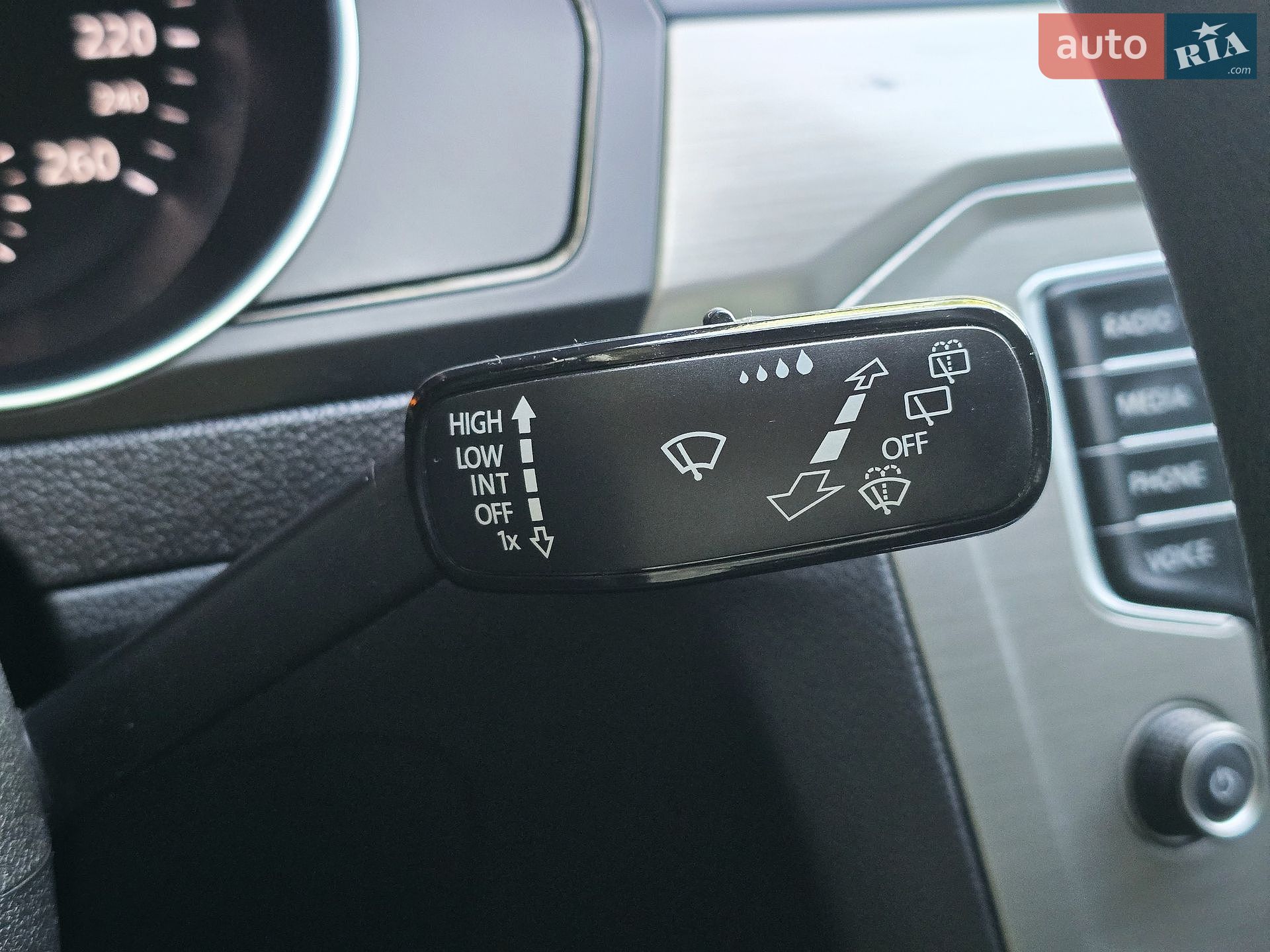 Volkswagen Passat 2016 VIN WVWZZZ3CZHE102597 фото оголошення 28 з 63