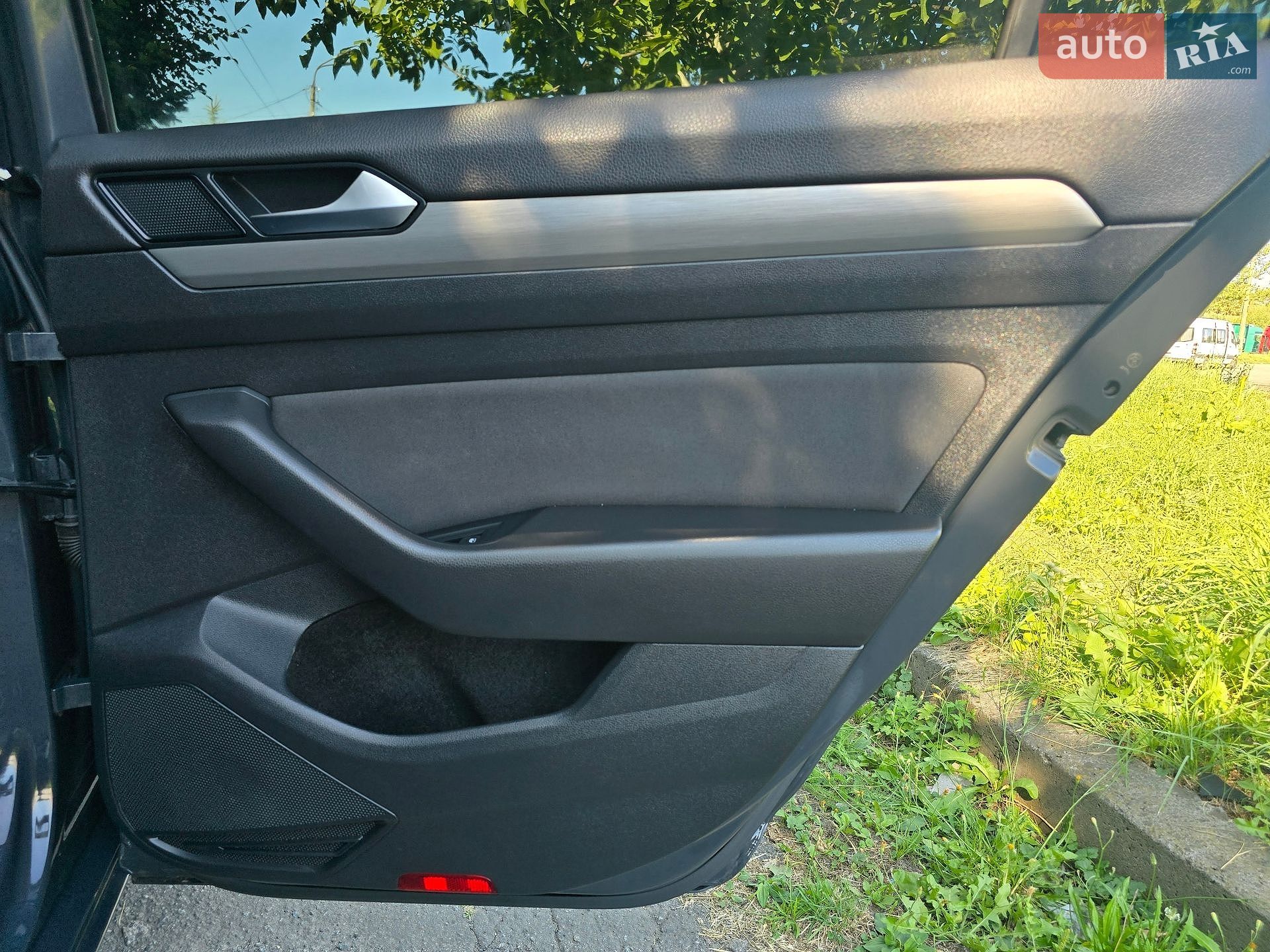 Volkswagen Passat 2016 VIN WVWZZZ3CZHE102597 фото оголошення 51 з 63