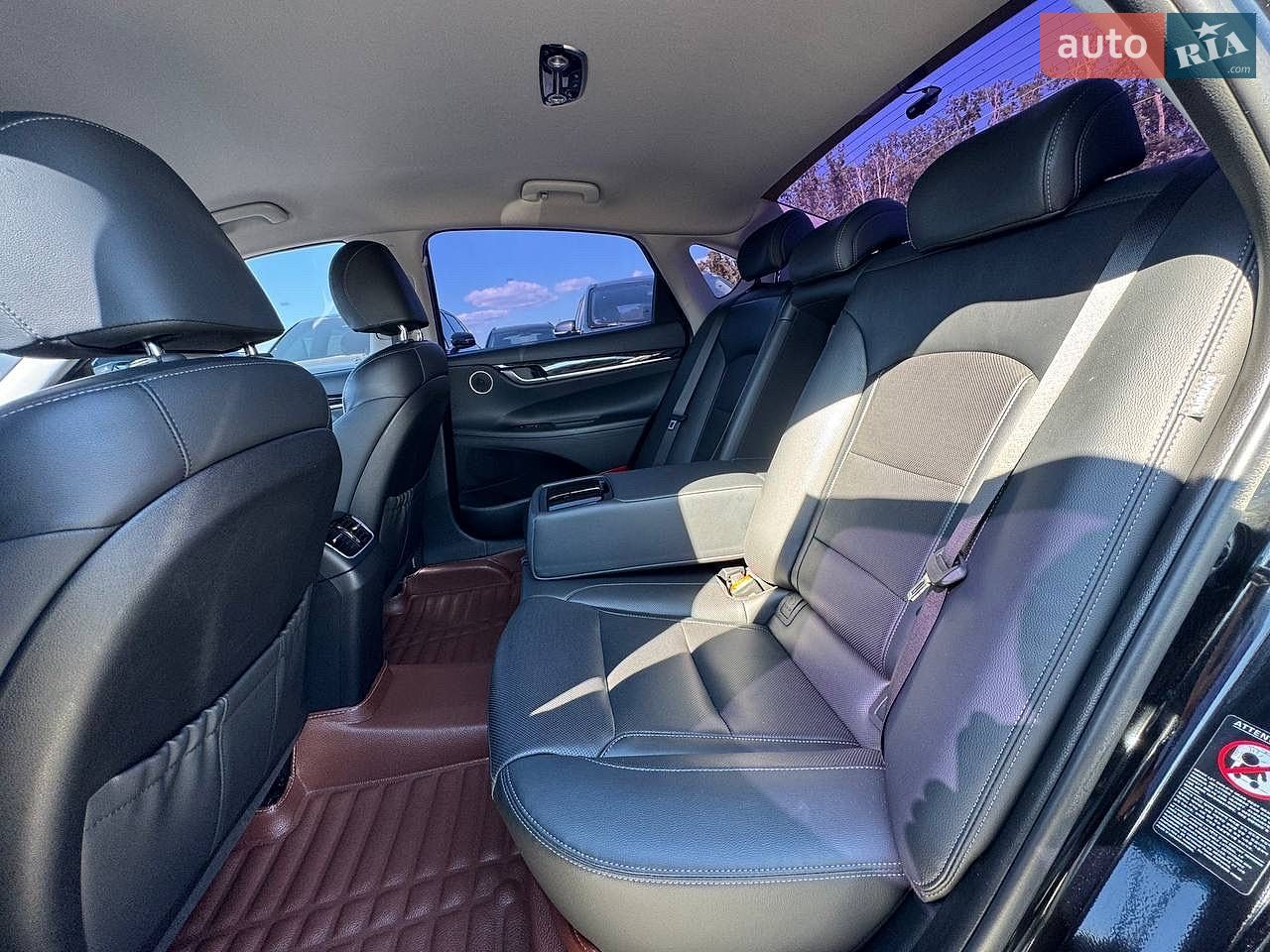 Hyundai Grandeur 2018 VIN KMHF141RBKA189082 фото оголошення 16 з 32