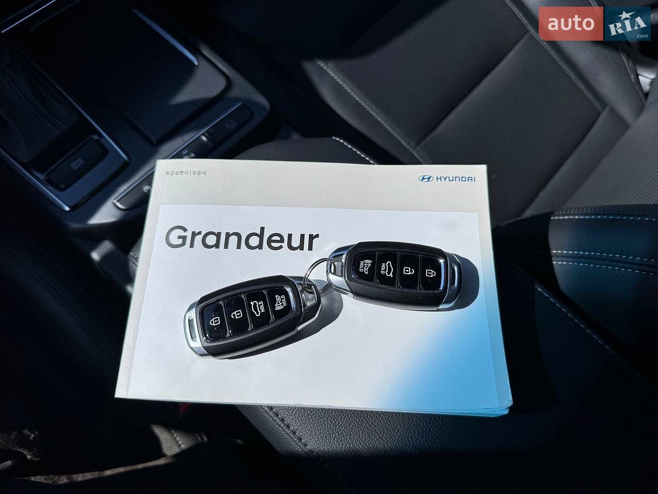 Hyundai Grandeur 2018 VIN KMHF141RBKA189082 фото оголошення 31 з 32