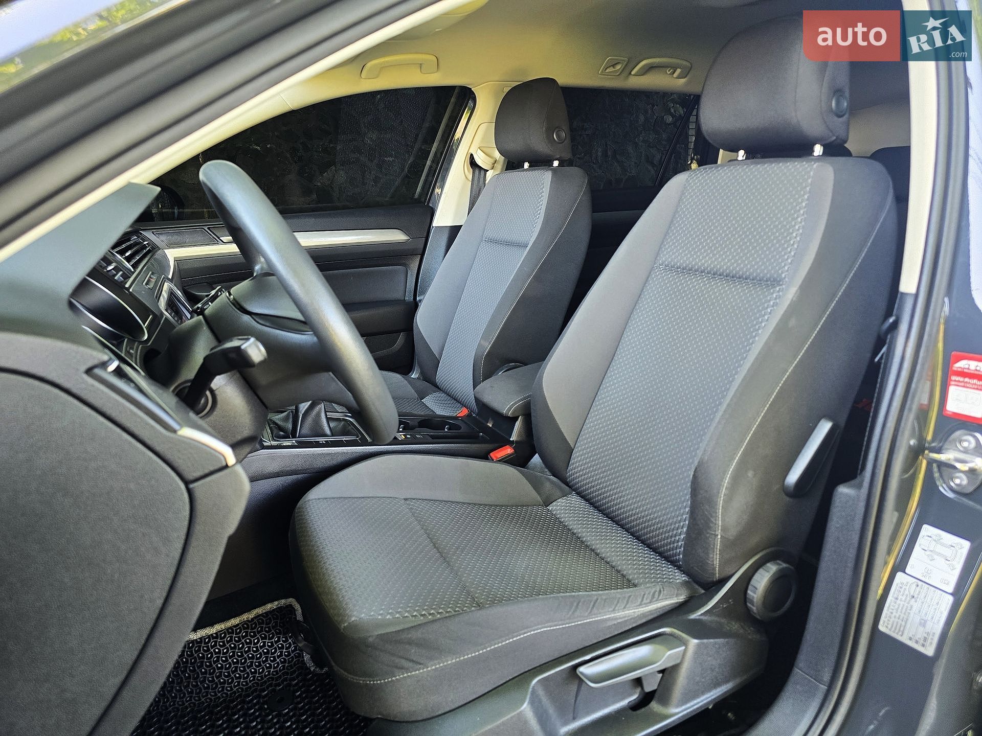 Volkswagen Passat 2016 VIN WVWZZZ3CZHE102597 фото оголошення 23 з 63