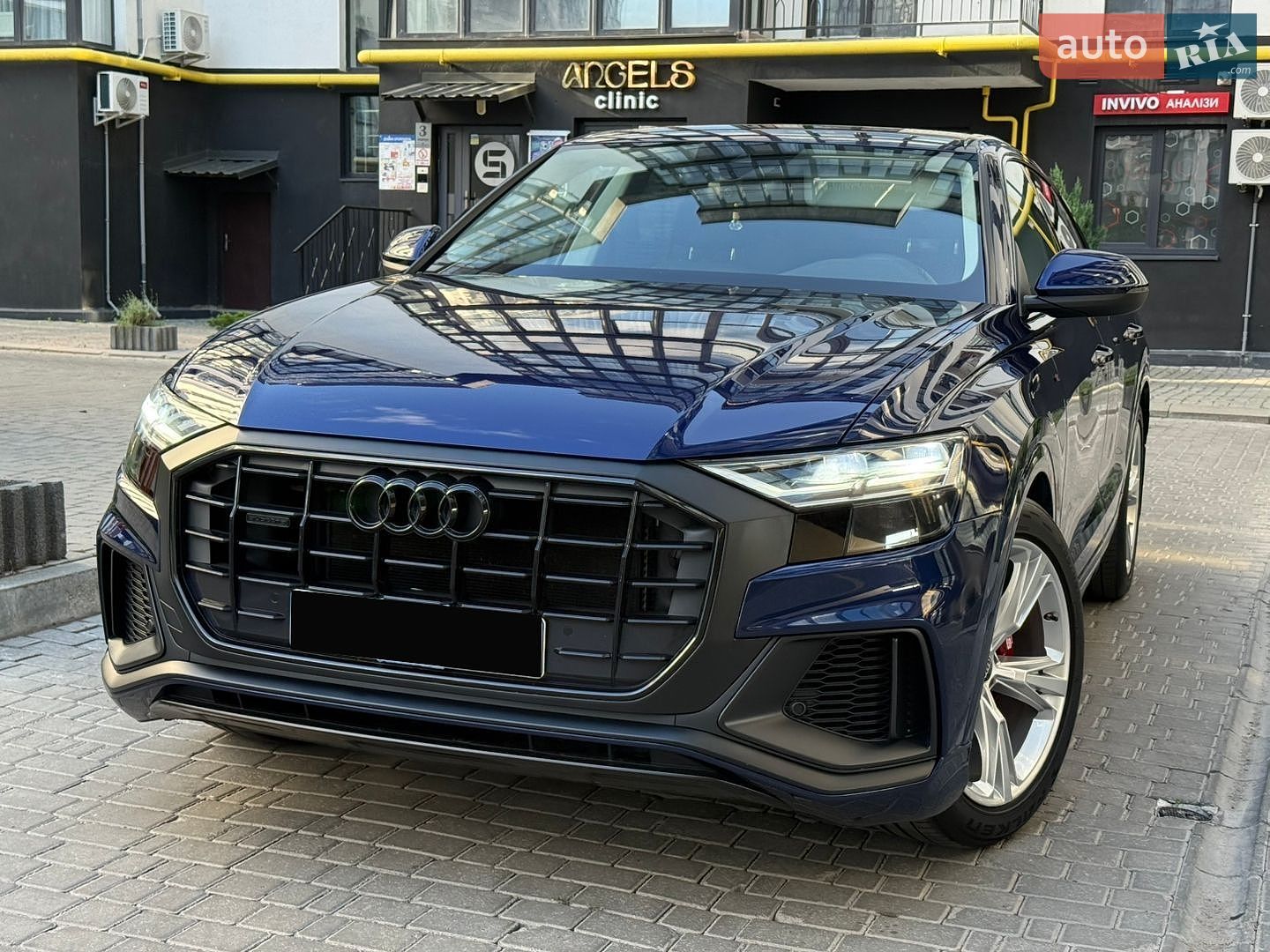 Audi Q8 2019 VIN WAUZZZF12KD045225 фото оголошення 3 з 37