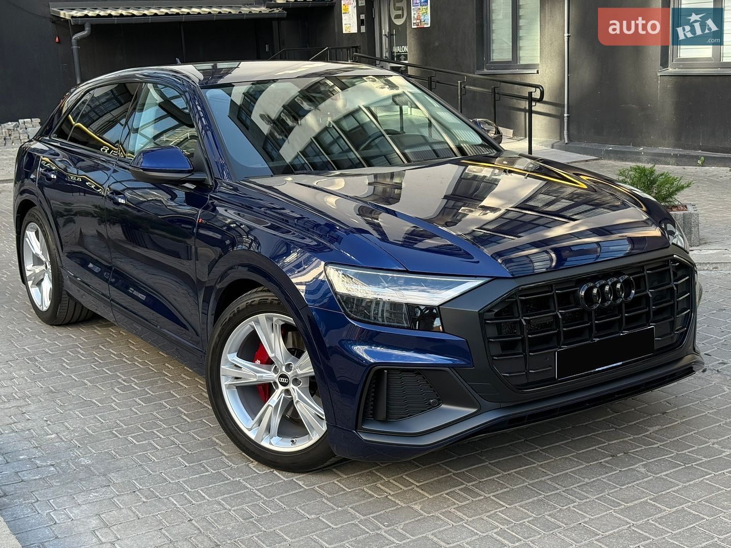 Audi Q8 2019 VIN WAUZZZF12KD045225 фото оголошення 27 з 37