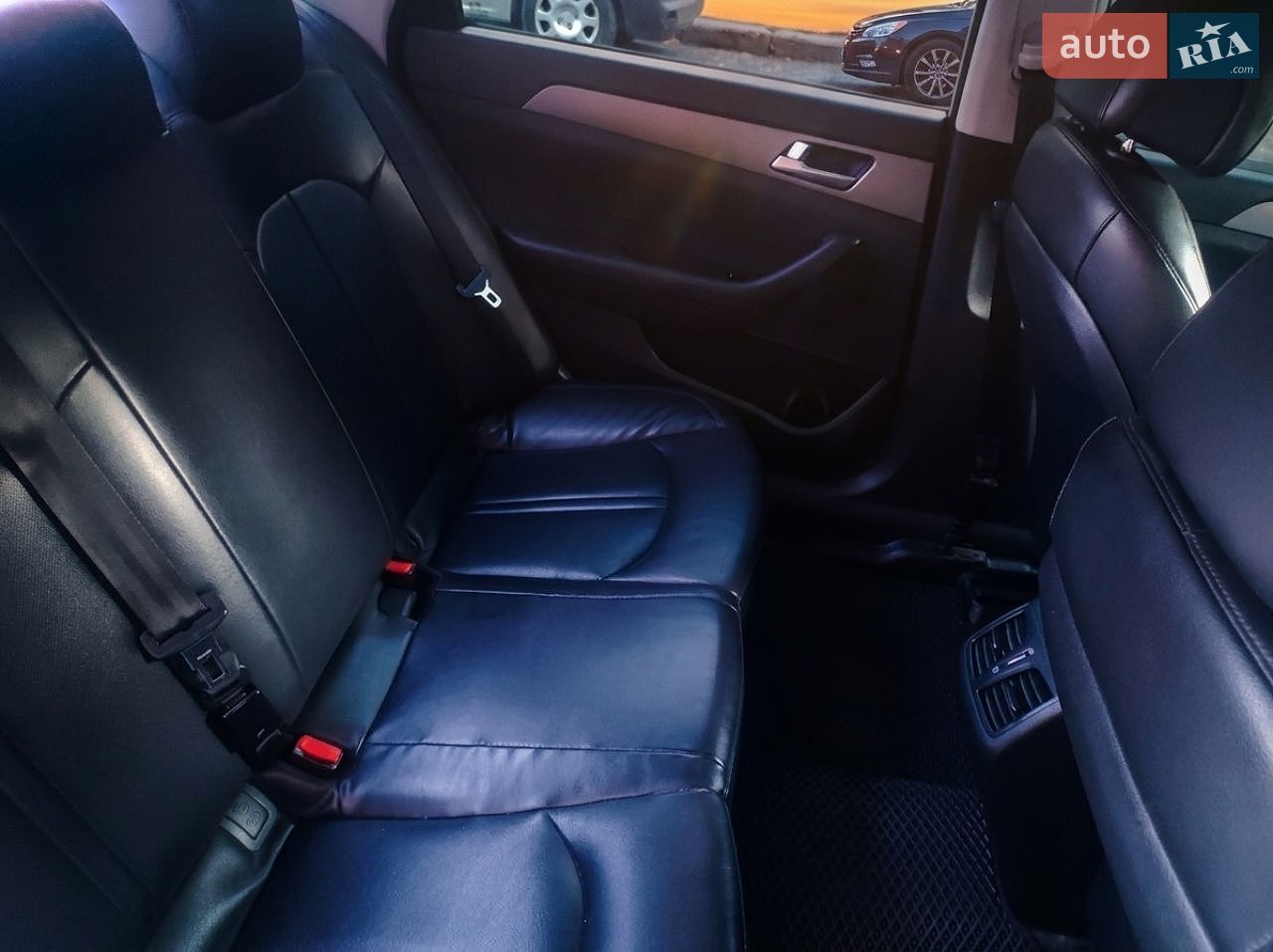 Hyundai Sonata 2014 VIN KMHE341DBFA058198 фото оголошення 10 з 13