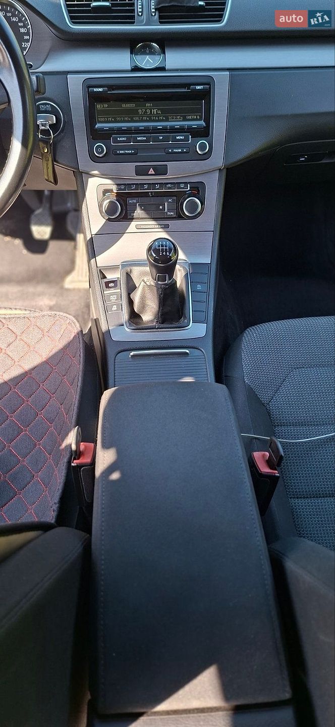 Volkswagen Passat 2011 VIN WVWZZZ3CZCE055348 фото оголошення 11 з 35
