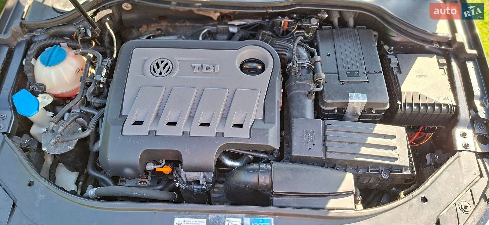Volkswagen Passat 2011 VIN WVWZZZ3CZCE055348 фото оголошення 10 з 35