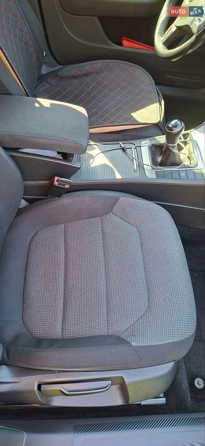 Volkswagen Passat 2011 VIN WVWZZZ3CZCE055348 фото оголошення 20 з 35