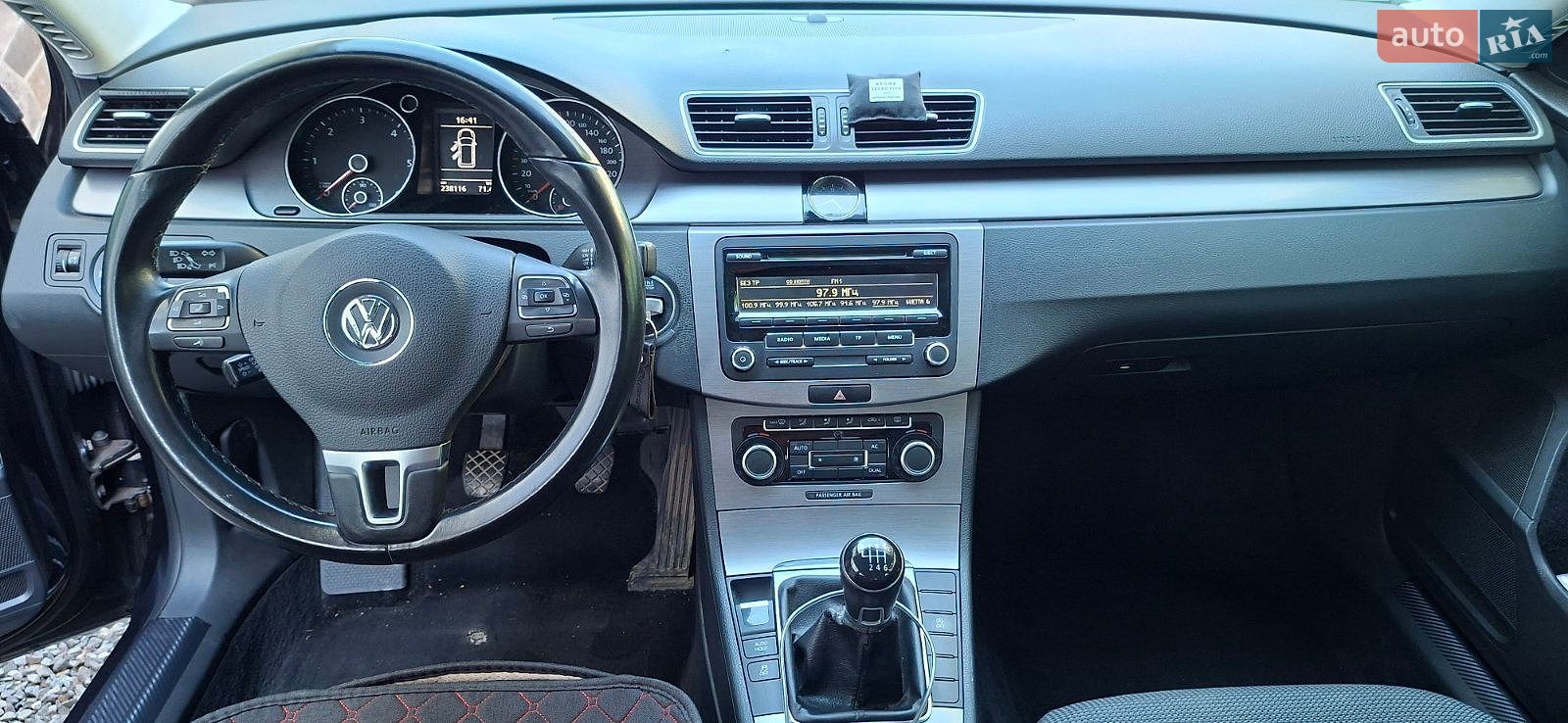 Volkswagen Passat 2011 VIN WVWZZZ3CZCE055348 фото оголошення 22 з 35