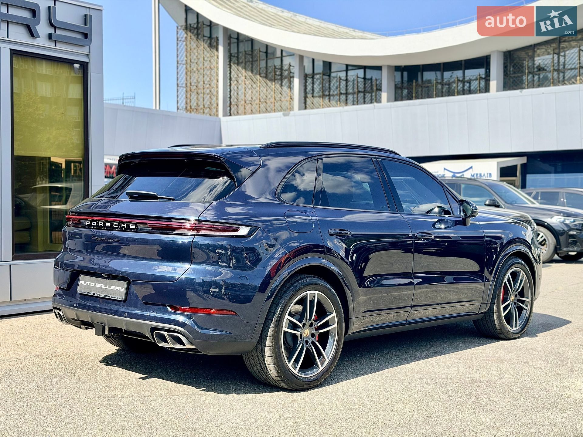 Porsche Cayenne 2024 VIN WP1AM2AY6RDA48230 фото оголошення 7 з 51