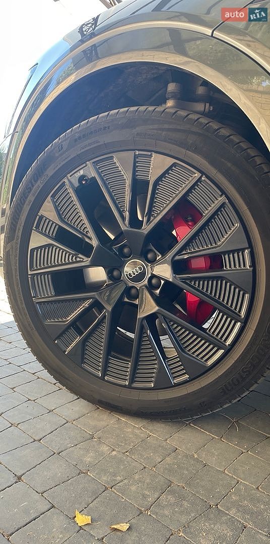 Audi Q8 Sportback e-tron 2023 VIN WAUZZZGE5RB023596 фото оголошення 44 з 111