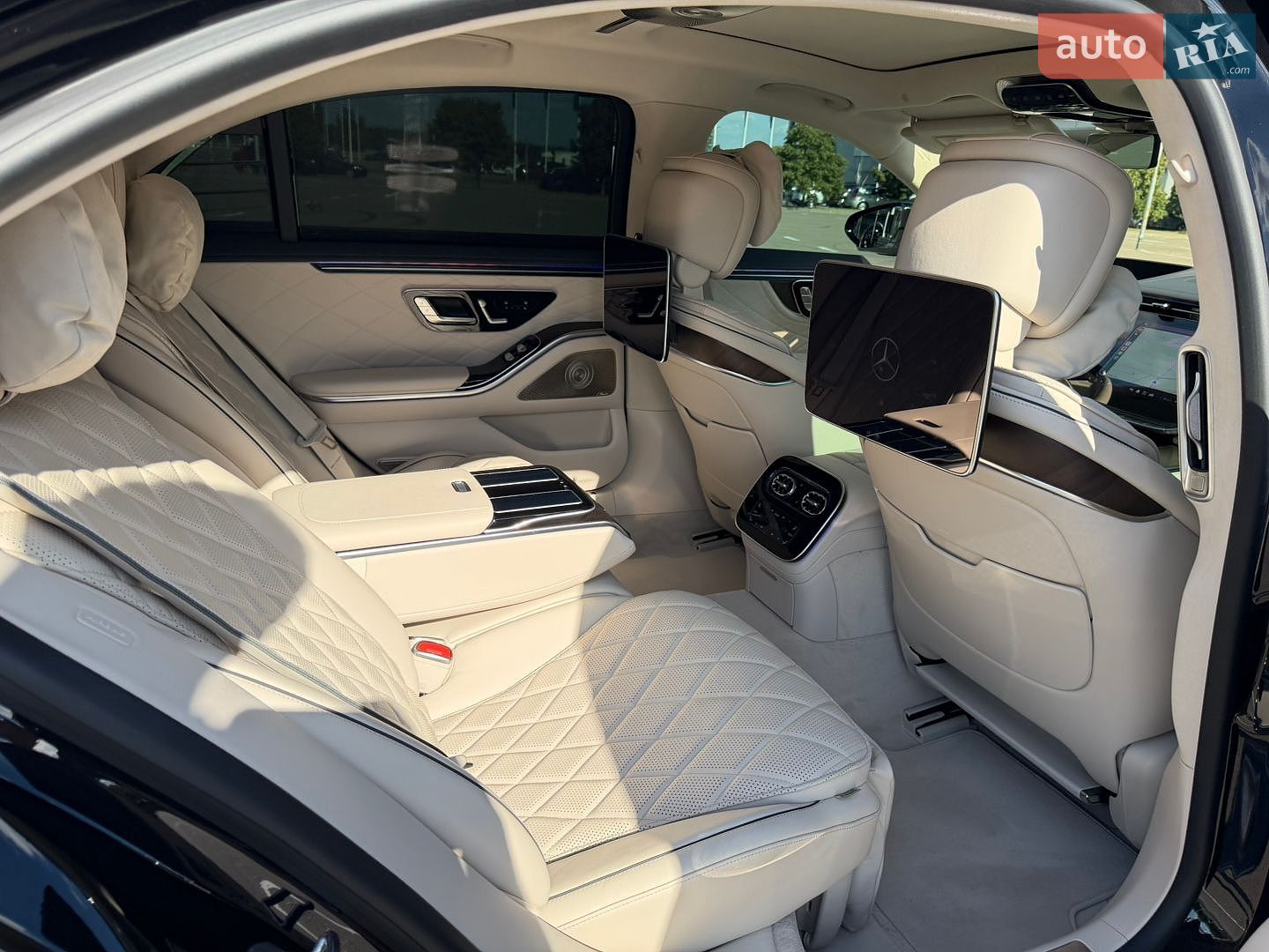 Mercedes-Benz S-Class 2026 VIN W1K6G7HB4VA390273 фото оголошення 9 з 14