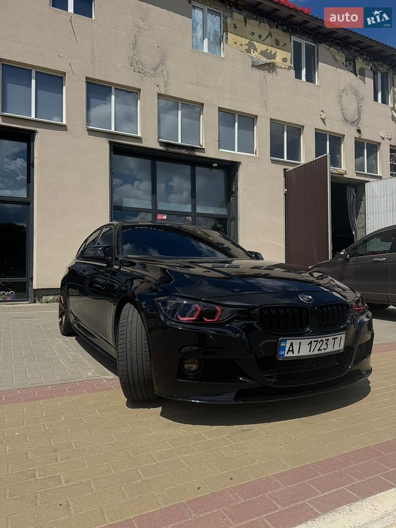 BMW 3 Series 2014 VIN WBA3B9G50ENR91513 фото оголошення 3 з 19