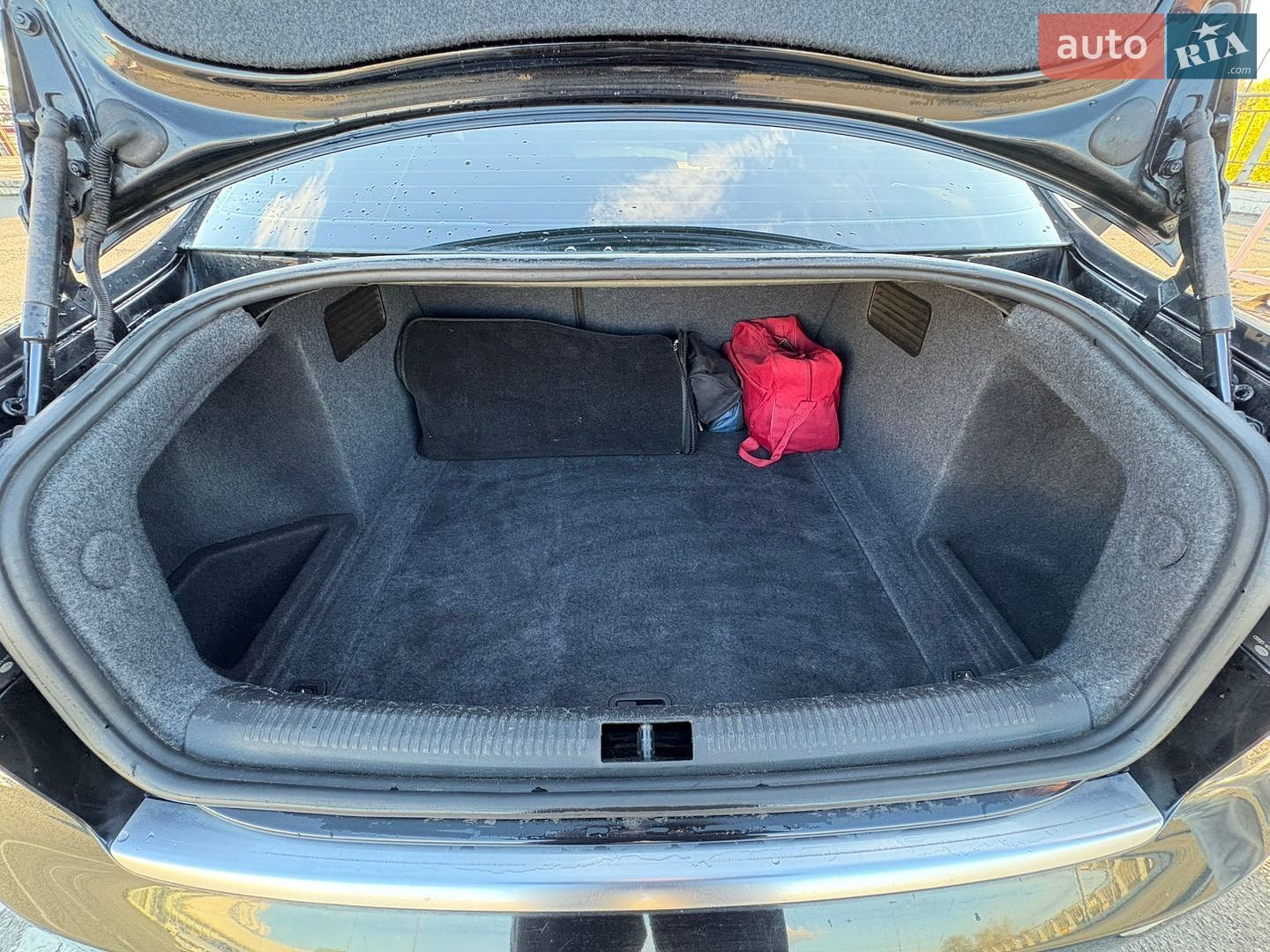 Audi A4 2005 VIN WAUZZZ8E45A509153 фото оголошення 9 з 11