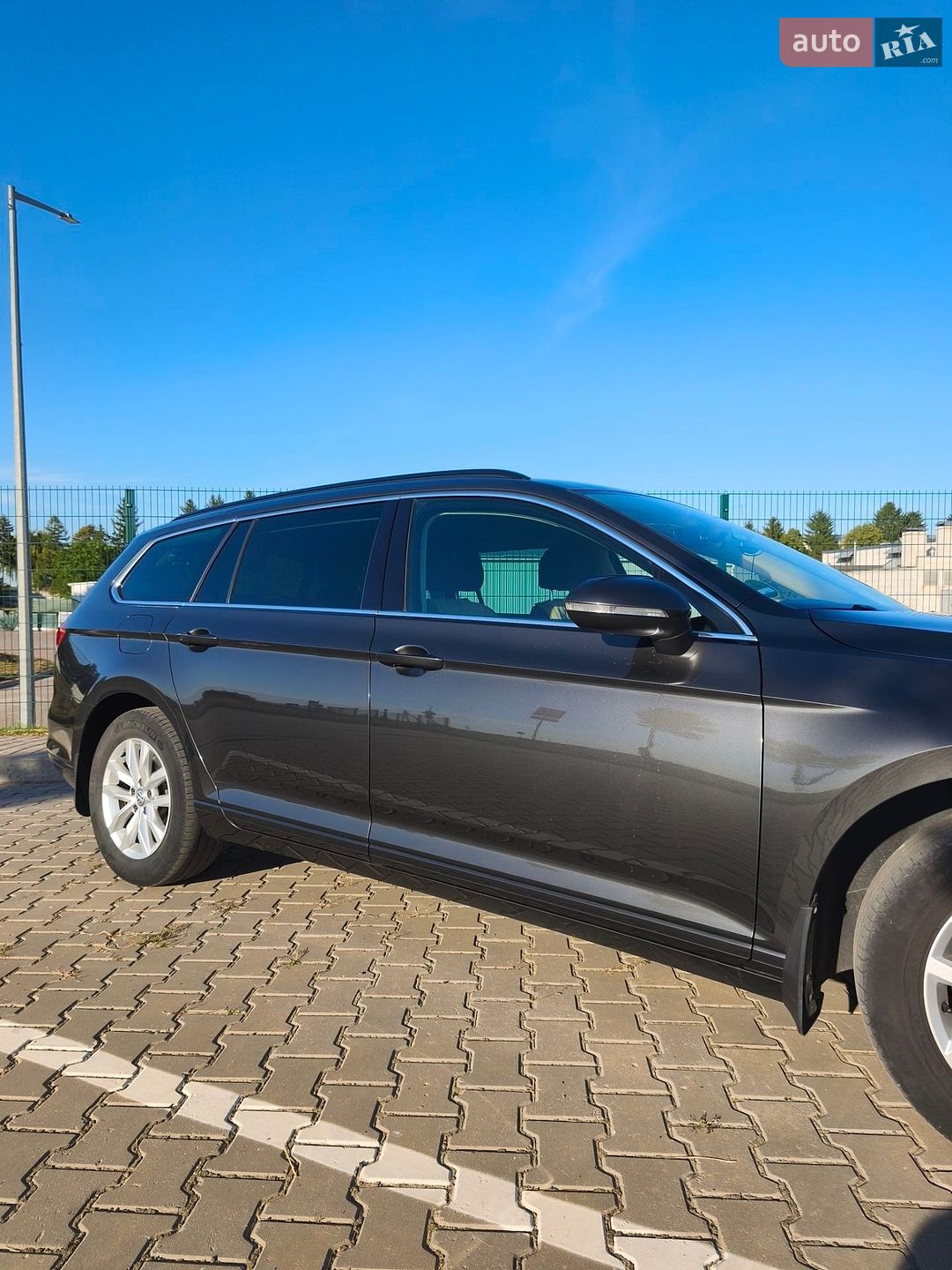 Volkswagen Passat 2017 VIN WVWZZZ3CZJE094477 фото оголошення 2 з 32