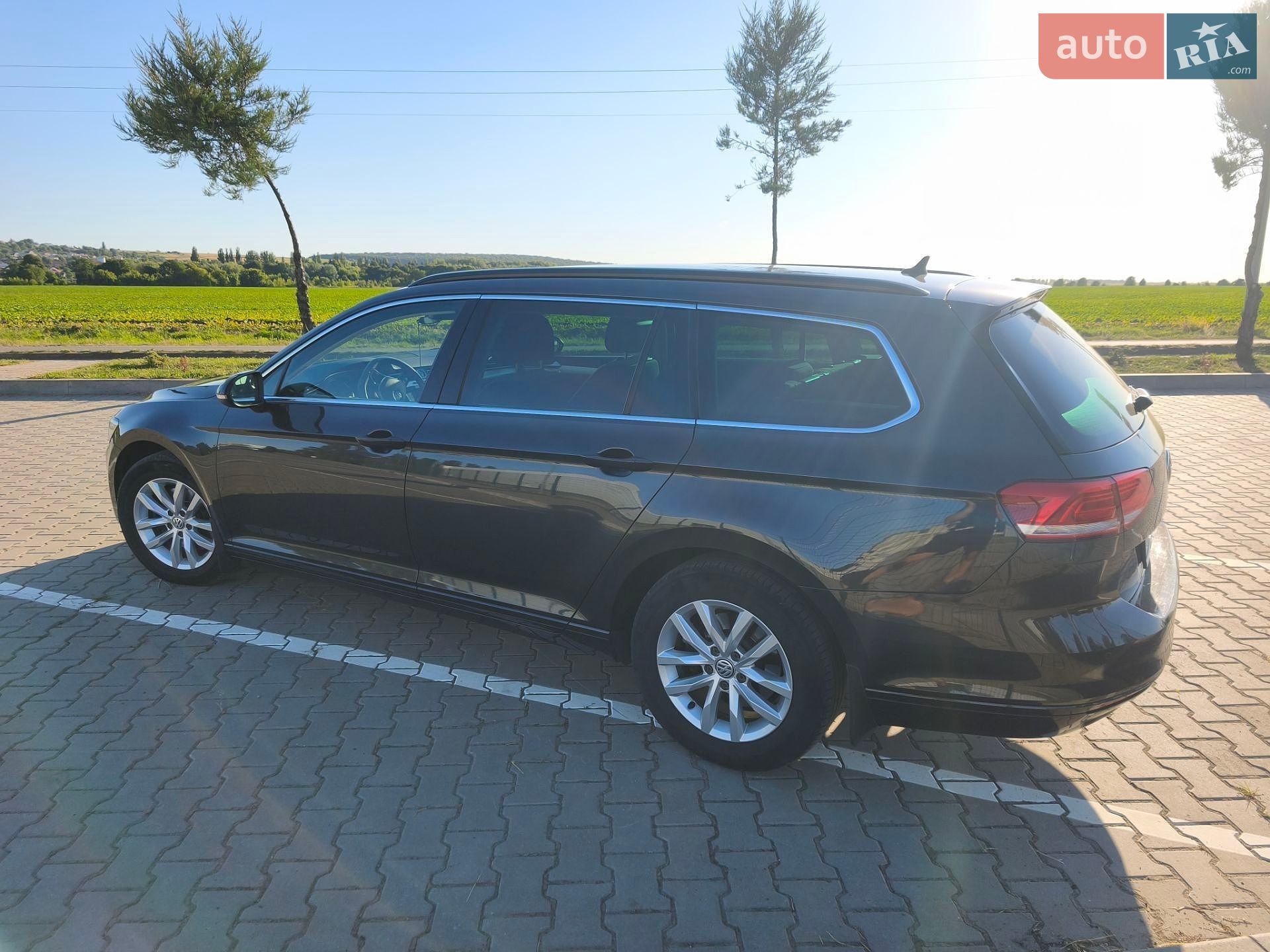 Volkswagen Passat 2017 VIN WVWZZZ3CZJE094477 фото оголошення 10 з 32