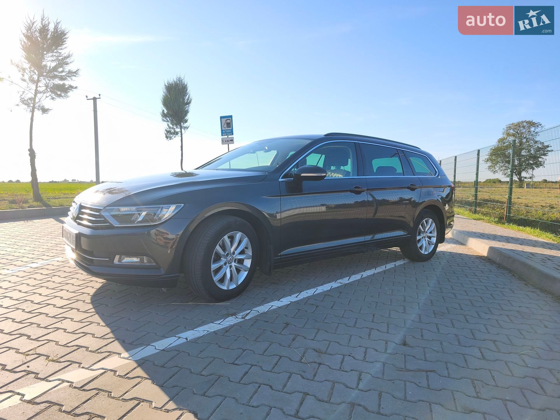 Volkswagen Passat 2017 VIN WVWZZZ3CZJE094477 фото оголошення 16 з 32