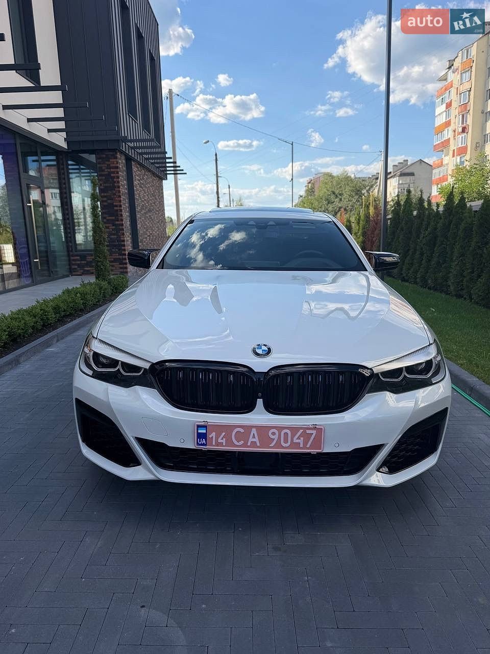 BMW 5 Series 2018 VIN WBAJA9C56JB253355 фото оголошення 7 з 25