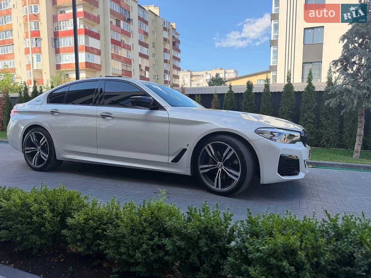 BMW 5 Series 2018 VIN WBAJA9C56JB253355 фото оголошення 9 з 25