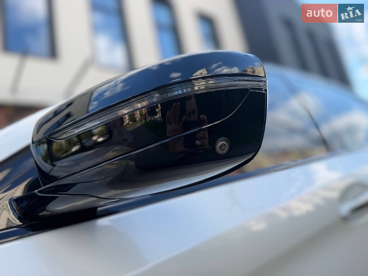 BMW 5 Series 2018 VIN WBAJA9C56JB253355 фото оголошення 15 з 25