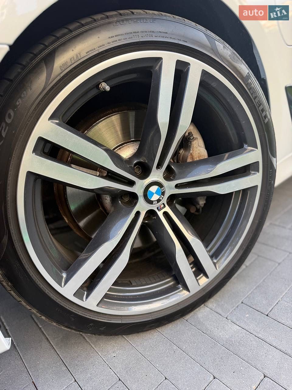 BMW 5 Series 2018 VIN WBAJA9C56JB253355 фото оголошення 14 з 25