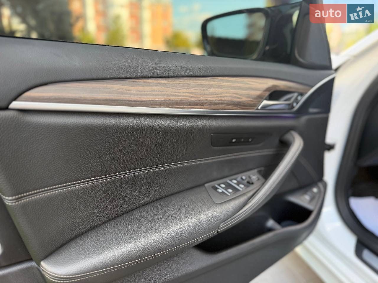 BMW 5 Series 2018 VIN WBAJA9C56JB253355 фото оголошення 20 з 25