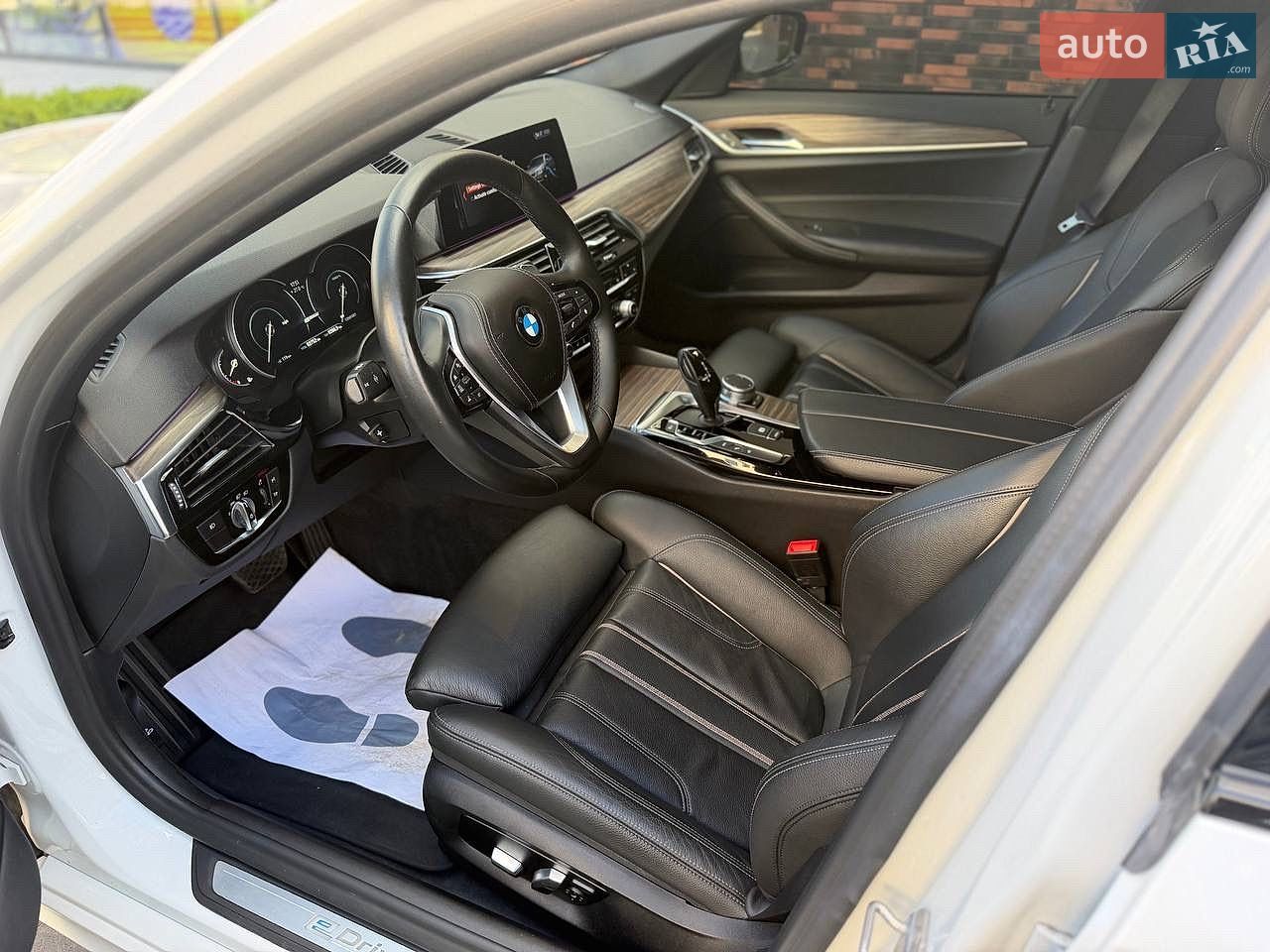 BMW 5 Series 2018 VIN WBAJA9C56JB253355 фото оголошення 21 з 25