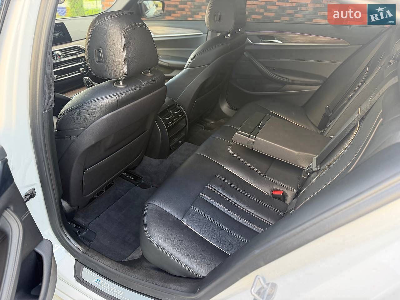 BMW 5 Series 2018 VIN WBAJA9C56JB253355 фото оголошення 23 з 25