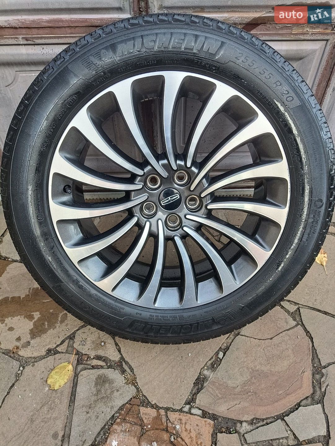 Lincoln Aviator 2019 VIN 5LM5J7XC4LGL15853 фото оголошення 14 з 15