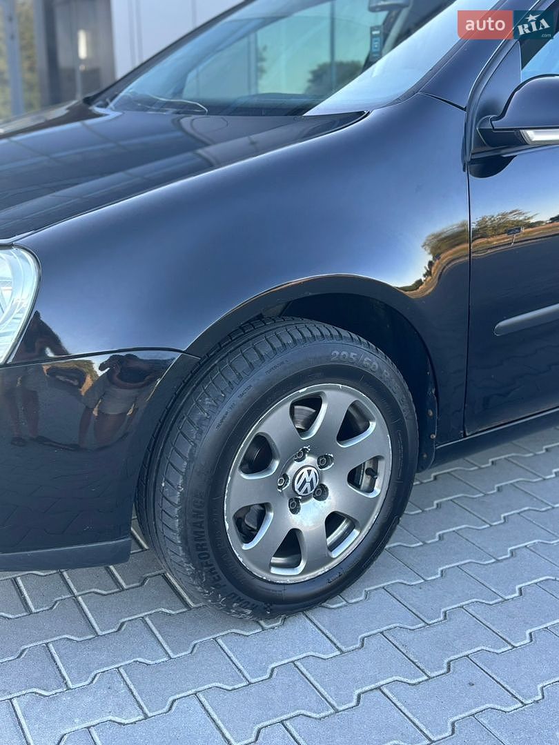 Volkswagen Golf 2004 VIN WVWZZZ1KZ5W002504 фото оголошення 20 з 33